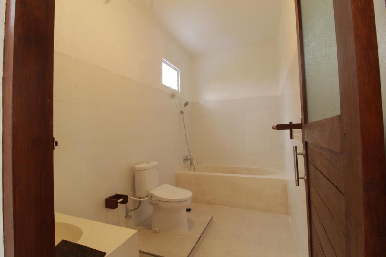 Ekadwi Guesthouse Gianyar  Bagian luar foto