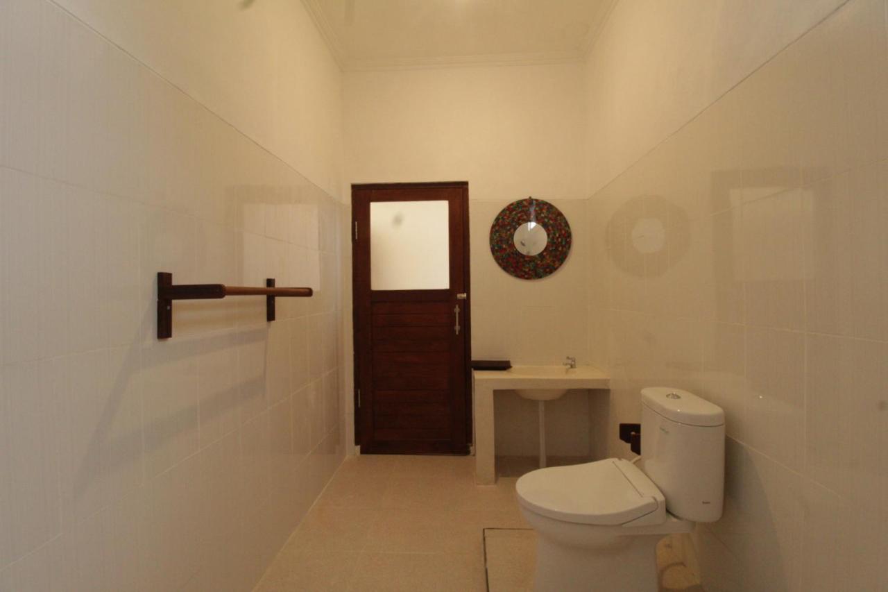 Ekadwi Guesthouse Gianyar  Bagian luar foto